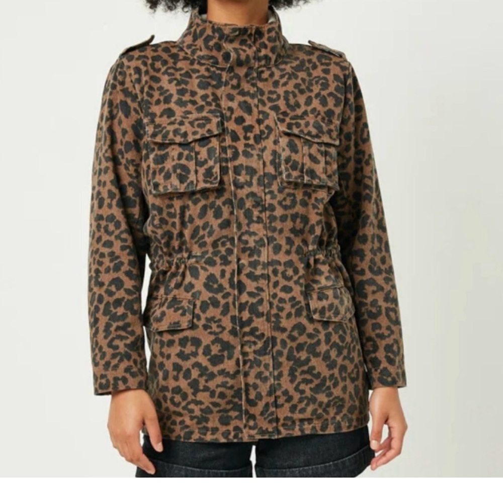 Hayden Leopard Print Bomber Jacket - Picture 2 of 10